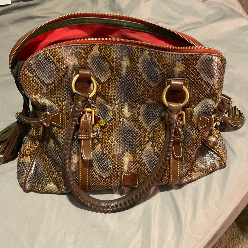 Snake print purse with red interior 😍